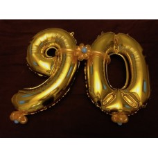 Tafeldecoratie Cijfer 90 jaar gekoppeld (65 cm)