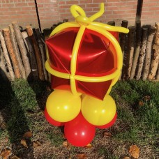 Tafeldecoratie Viering Cadeau op voet