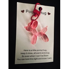 Hebbedingetjes sleutelhanger ballonnenhondje Pockethug roze